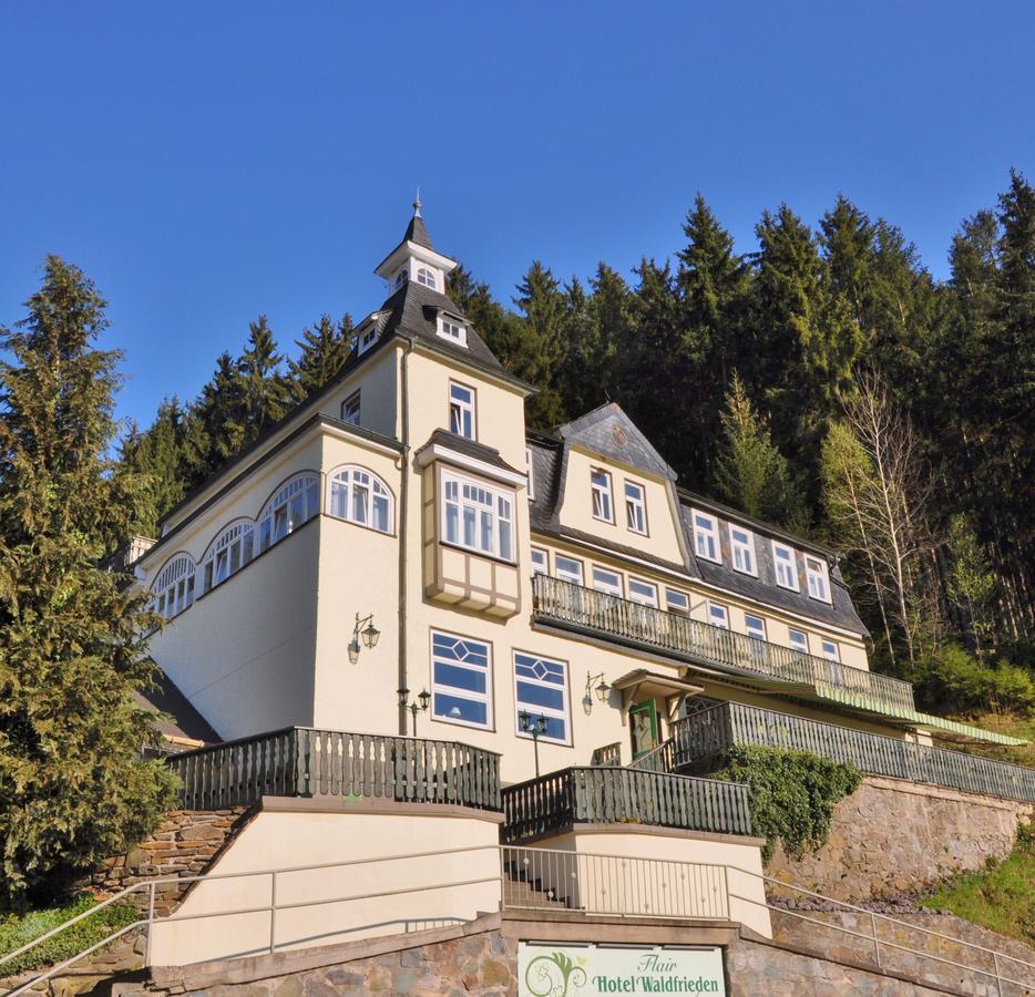 Flair-Hotel Waldfrieden Schwarzatal Exterior photo
