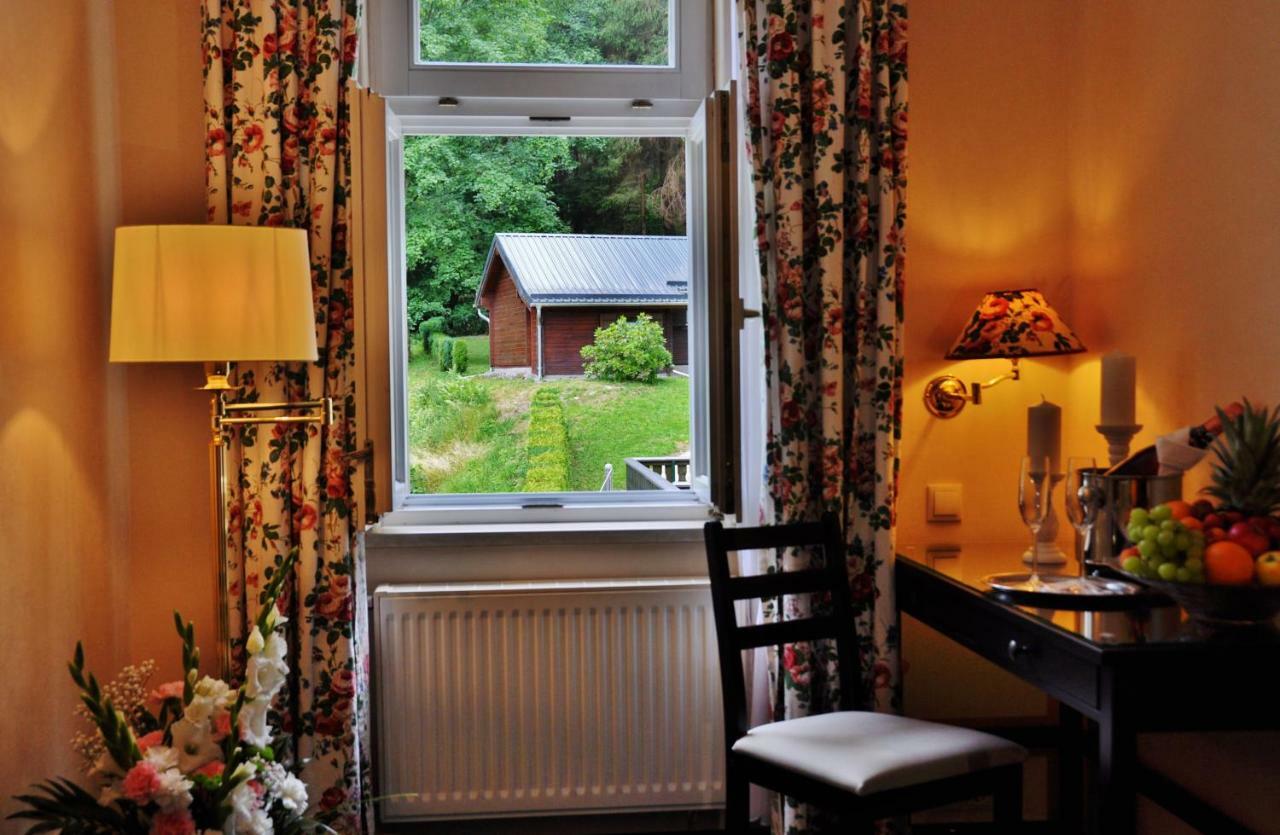 Flair-Hotel Waldfrieden Schwarzatal Exterior photo